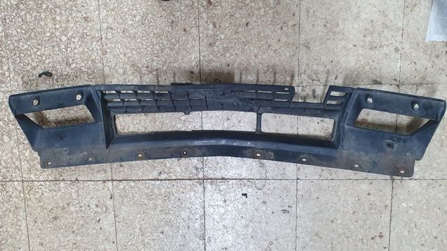 Rejilla - calandra defensa delantera Volvo 480