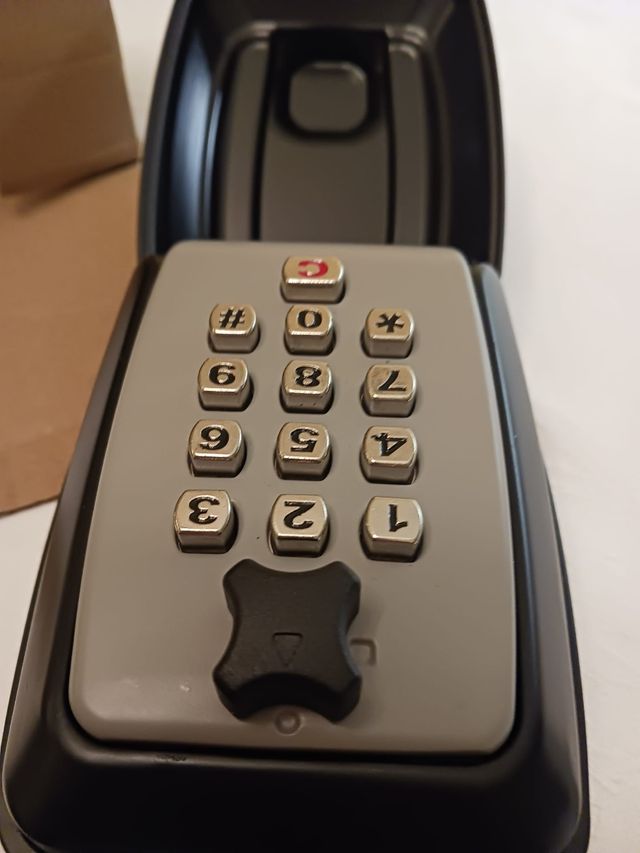 Guardallaves exterior