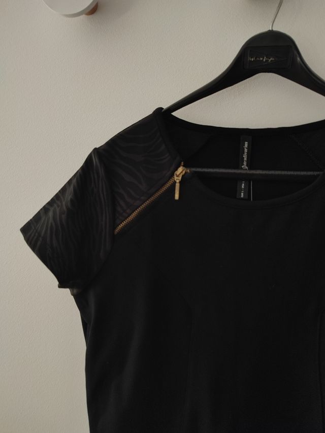 Vestido negro Stradivarius T. L