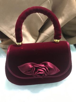 Bolso fiesta de tercio pelo burdeos
