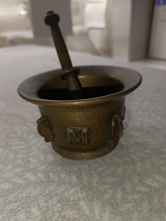 ANTICO MORTAIO IN BRONZO DEL XVII SECOLO