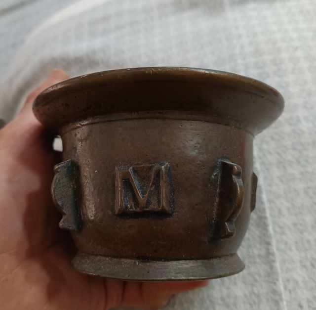 ANTICO MORTAIO IN BRONZO DEL XVII SECOLO