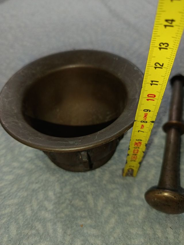 ANTICO MORTAIO IN BRONZO DEL XVII SECOLO