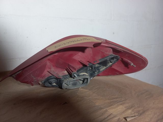 Piloto trasero izquierdo Peugeot