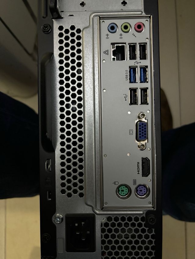 Pc acer pequeño i5 3g 4g ram ssd120g