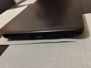 ASUS F 751 S Pantalla 17”