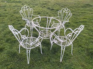 Sillas y mesa de jardín en hierro 