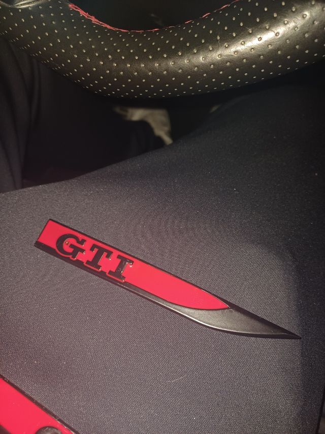 Insignias GTI delanteras traseras latera
