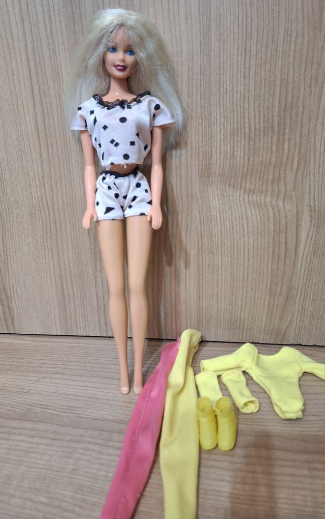 Oufit de barbie de los 80s 