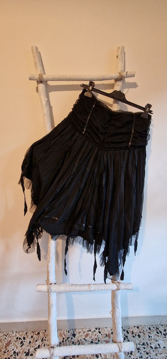 Gonna nera midi irregolare in tulle