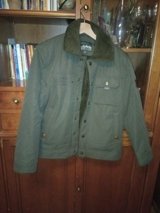 Cazadora chico. Talla S o M