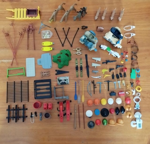 Lote muñecos y piezas Playmobil