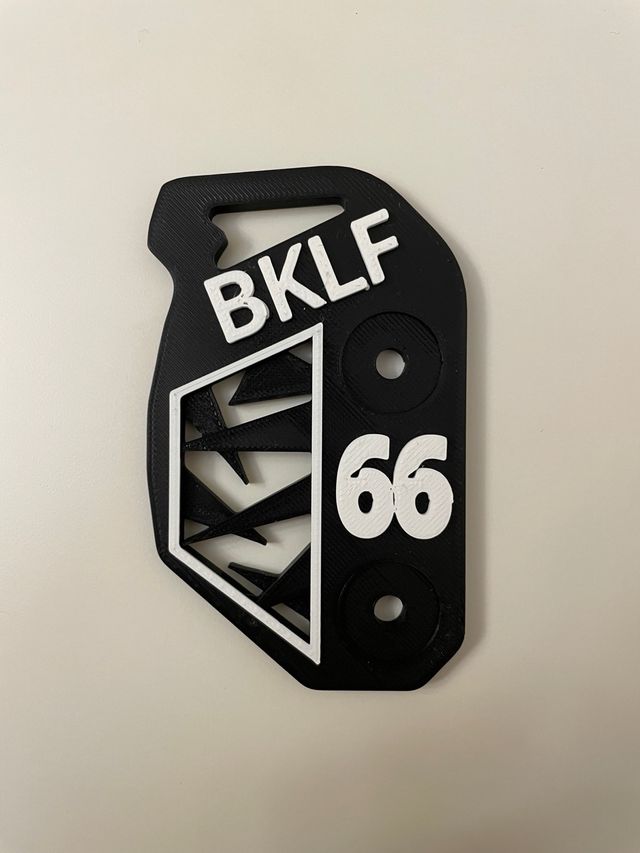 Tapa de bomba de freno trasero personalizada