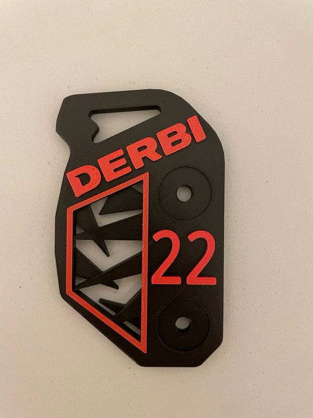 Tapa de bomba de freno trasero personalizada