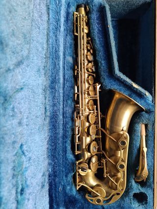 Saxo Alto Yamaha YAS-32 Logo Púrpura