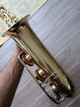 Saxo Alto Yamaha YAS-32 Logo Púrpura