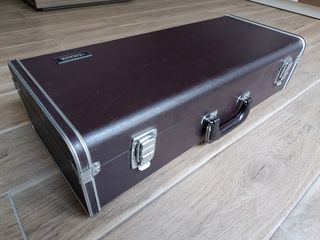 Saxo Alto Yamaha YAS-32 Logo Púrpura