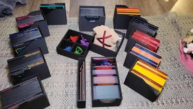 Slay the Spire: Deluxe