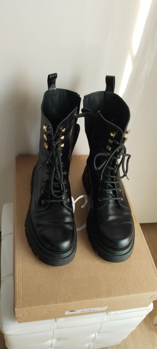 Botas militares piel chica