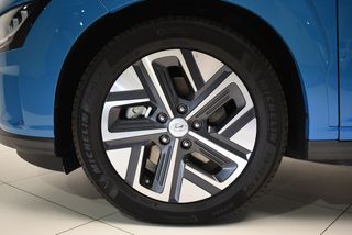 Hyundai Kona EV 204CV 65KWH 150KW STYLE SKY (A)