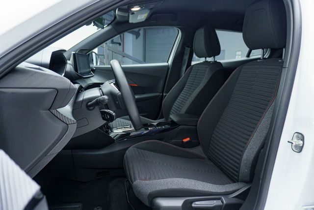 Peugeot 2008 ACTIVE PACK BEV 100KW 136 CV 5P