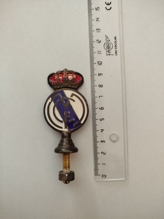 Antigua Insignia Real Madrid (Trofeo).