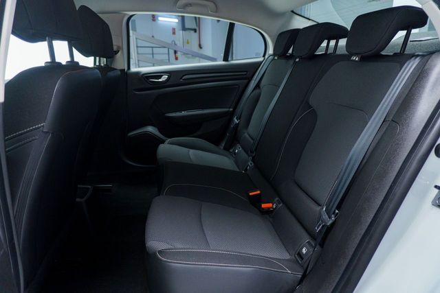 Renault Megane SEDAN BUSINESS1.3 TCE 115 CV 5P