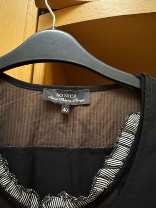 Elegante y original vestido. con camisa