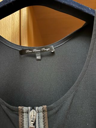 Elegante y original vestido. con camisa