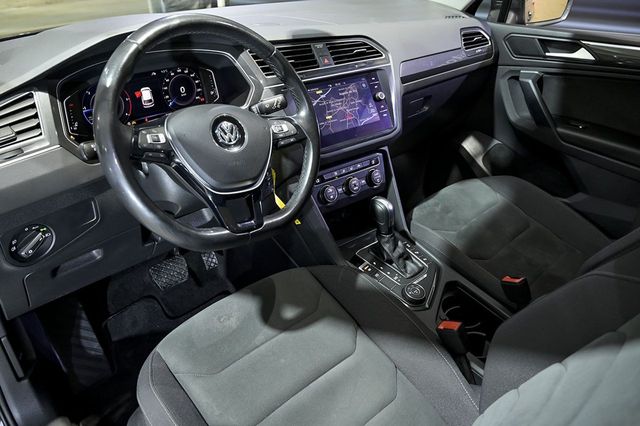 Volkswagen Tiguan   Sport 2.0 TDI 140kW 190CV 4Motion DSG 