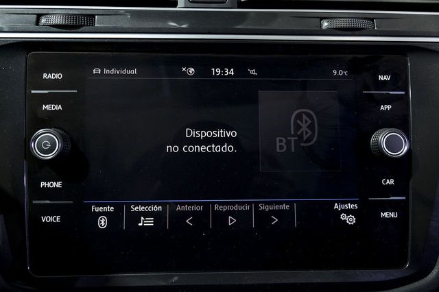 Volkswagen Tiguan   Sport 2.0 TDI 140kW 190CV 4Motion DSG 