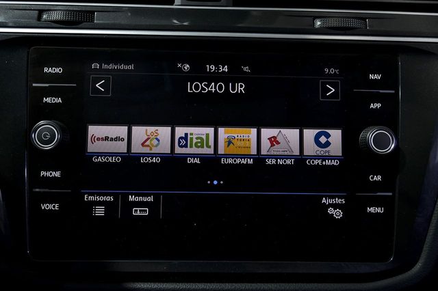 Volkswagen Tiguan   Sport 2.0 TDI 140kW 190CV 4Motion DSG 