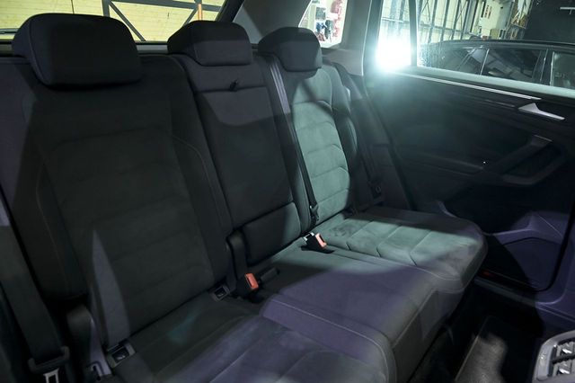 Volkswagen Tiguan   Sport 2.0 TDI 140kW 190CV 4Motion DSG 