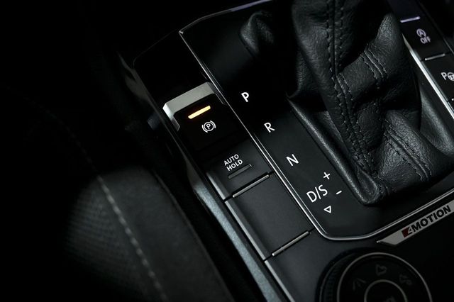 Volkswagen Tiguan   Sport 2.0 TDI 140kW 190CV 4Motion DSG 