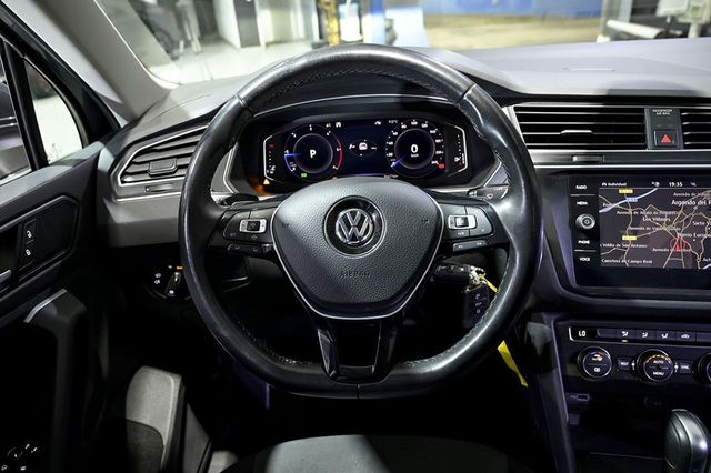 Volkswagen Tiguan   Sport 2.0 TDI 140kW 190CV 4Motion DSG 