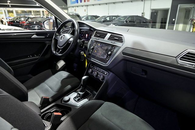 Volkswagen Tiguan   Sport 2.0 TDI 140kW 190CV 4Motion DSG 