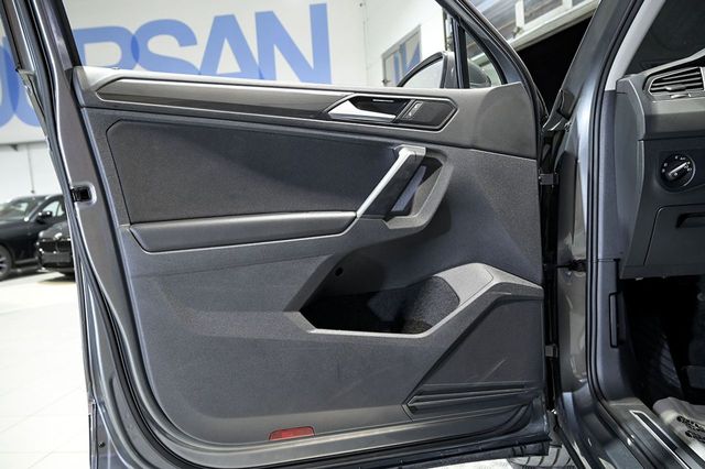 Volkswagen Tiguan   Sport 2.0 TDI 140kW 190CV 4Motion DSG 