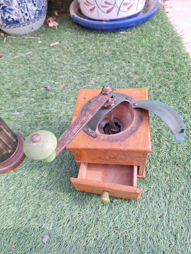 Lote molinillos antiguos