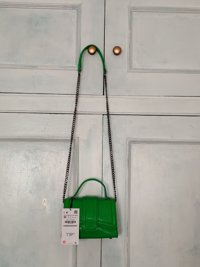 Bolso mini city verde de Zara