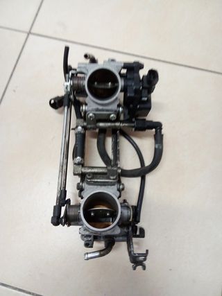 CUERPO MARIPOSA SUZUKI V-TRON 650 2009