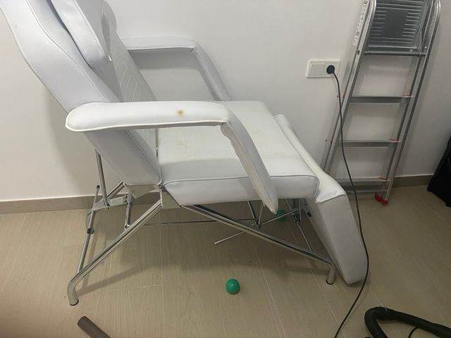 Camilla para sones de estetica