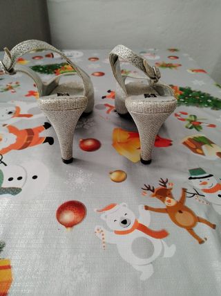Zapato de tacones elegante