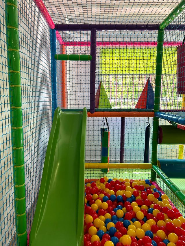 Parque de bolas 3.70x2.40x2.45