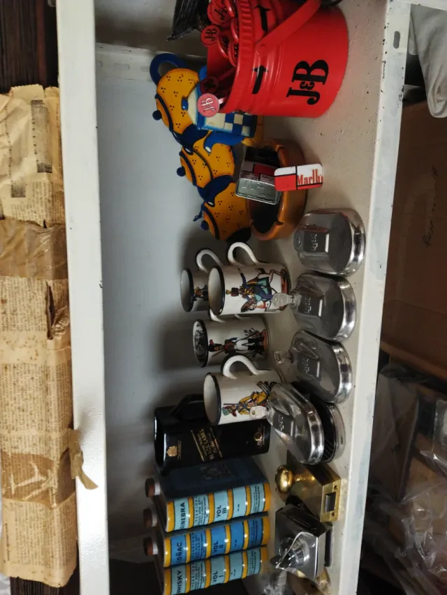 Figuras y otros objetos. 10 fotos,  amplíalas