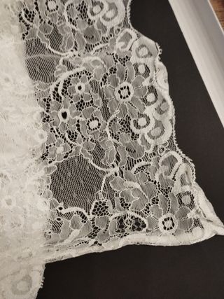 Mantilla fallera larga beige blanca