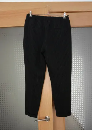Pantalones negro grisaceo de Lefties