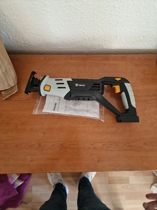 Sierra Electrica Deko nueva