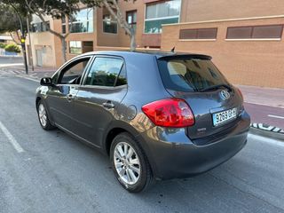 Toyota Auris 2009