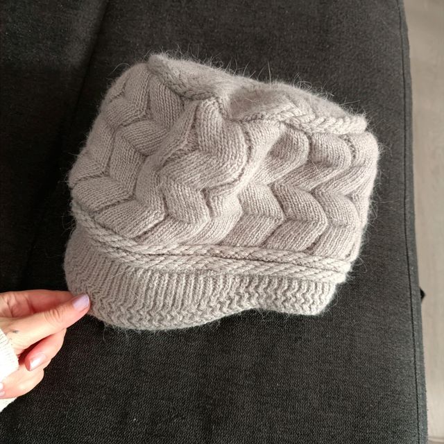 Gorro con visera para el frío ❄️