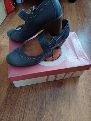 Zapatos piel.